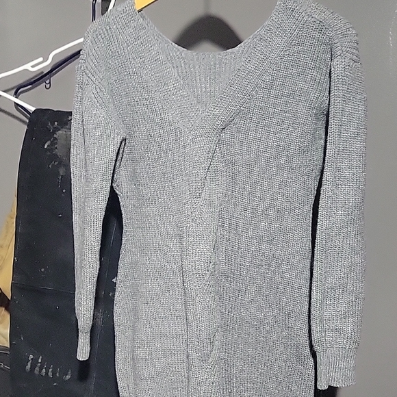 Short winter and fall dress - Picture 1 of 4